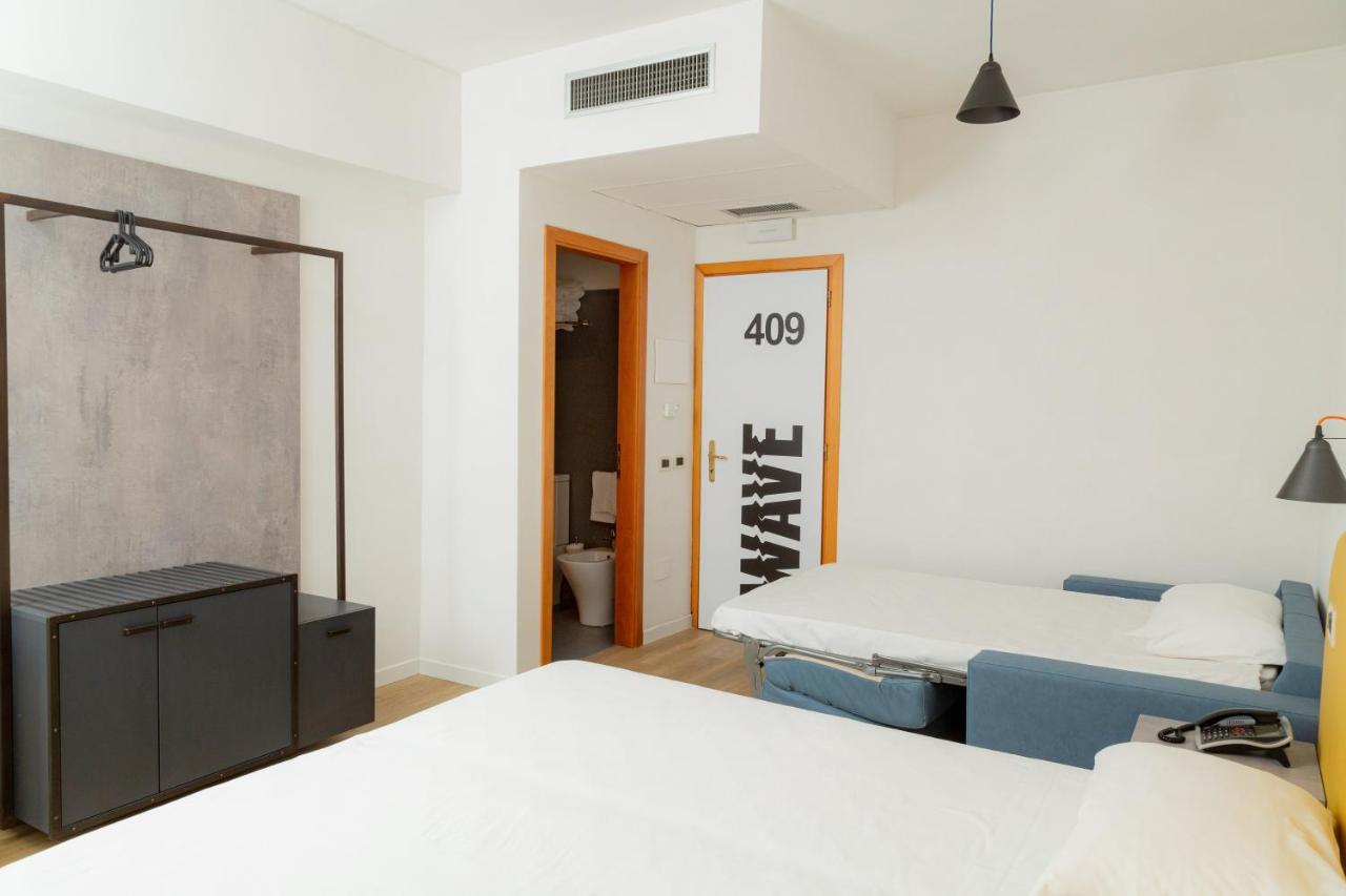 Wave Hotel Acireale Exterior foto