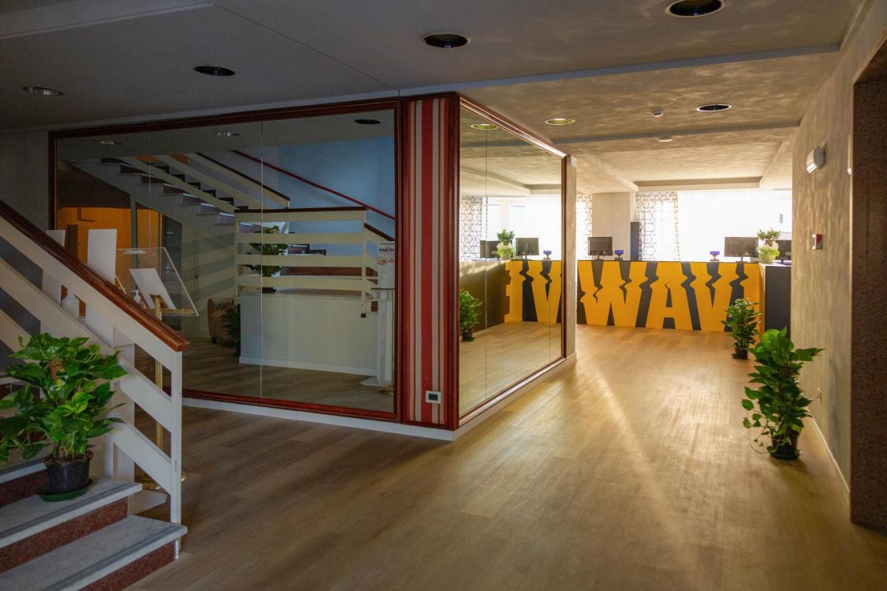 Wave Hotel Acireale Exterior foto