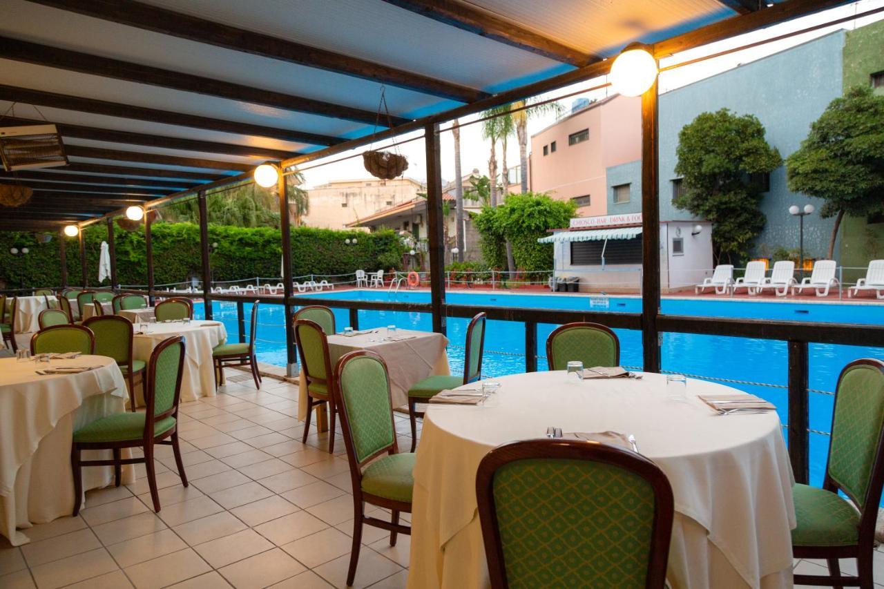 Wave Hotel Acireale Exterior foto