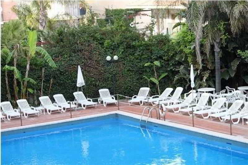 Wave Hotel Acireale Exterior foto